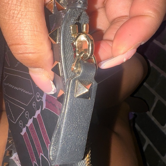 Valentino Garavani Rockstud Love Blade Clutch - Picture 3 of 7